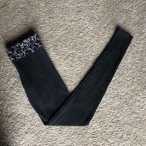 6 hr price ⬇️! VS Polka Dot Foldover Leggings SzSm